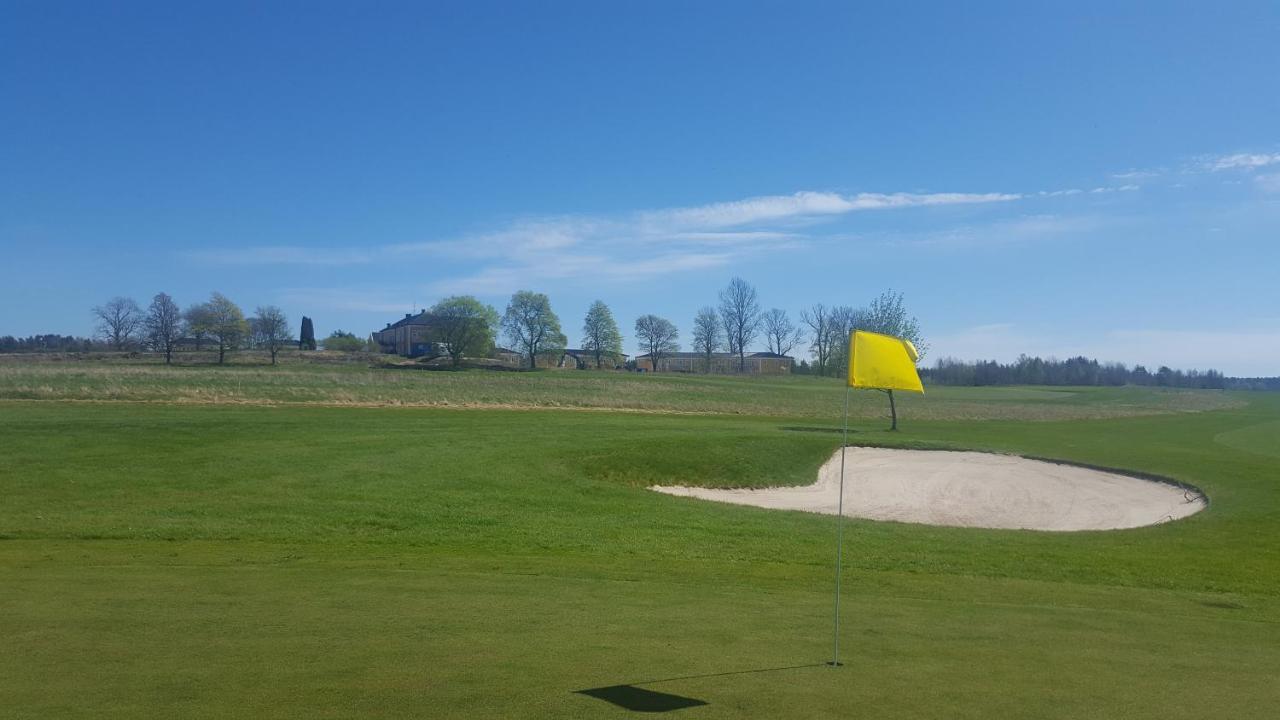 Melleruds Golfklubb Bed & Breakfast Extérieur photo